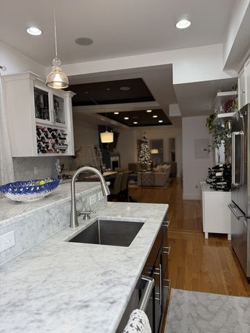 495 E 4th St 1, Boston, MA 02127