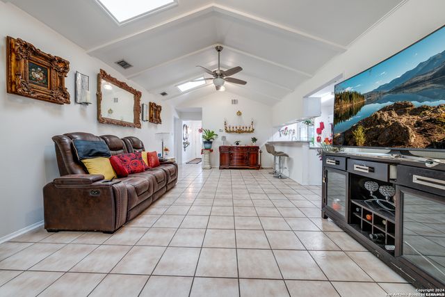 5015 northfield, San Antonio, TX 78228