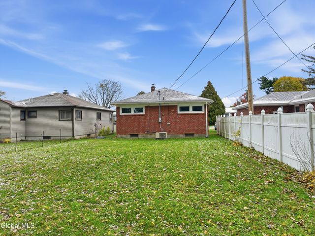 133 Ramsey Place, Albany, NY 12209