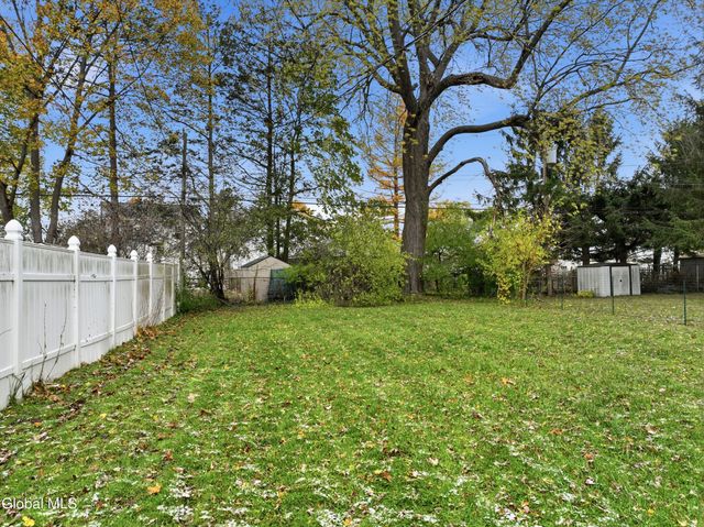 133 Ramsey Place, Albany, NY 12209