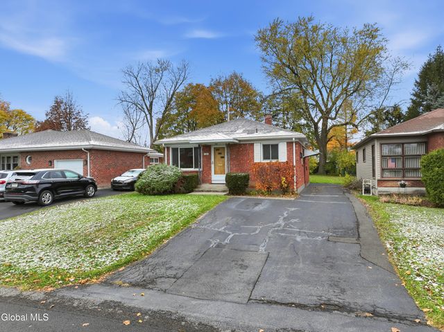133 Ramsey Place, Albany, NY 12209