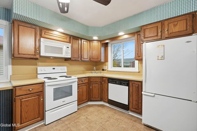 133 Ramsey Place, Albany, NY 12209