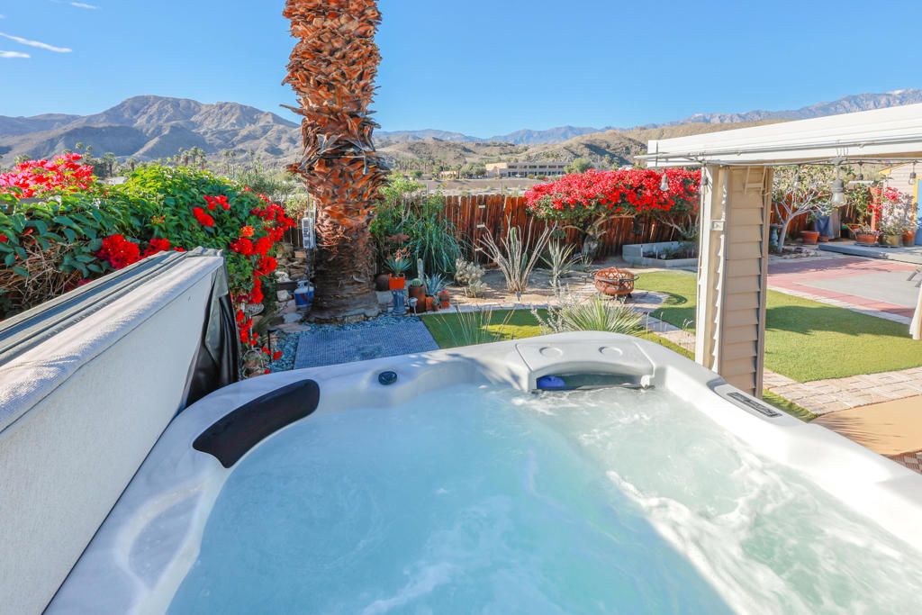 Image 4 of property listing at 310 Via Don Benito, Cathedral City, CA 92234