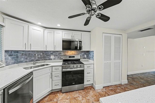 5980 SHORE BOULEVARD S 111, Gulfport, FL 33707