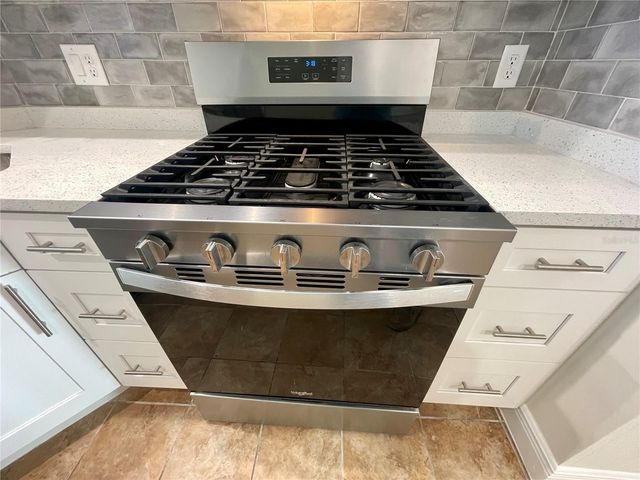 5980 SHORE BOULEVARD S 111, Gulfport, FL 33707