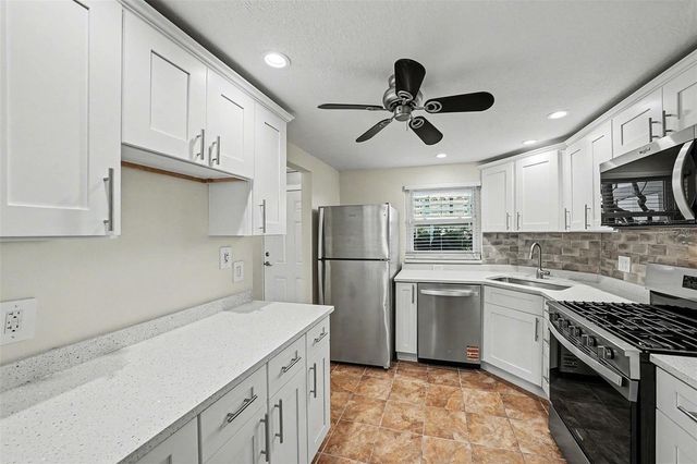 5980 SHORE BOULEVARD S 111, Gulfport, FL 33707