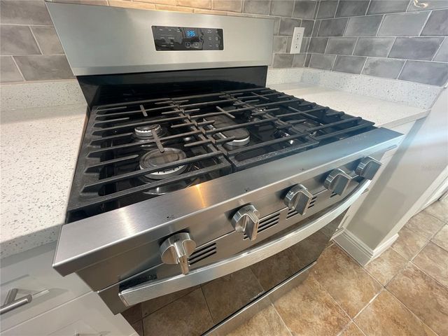 5980 SHORE BOULEVARD S 111, Gulfport, FL 33707