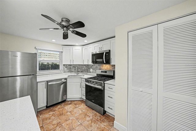 5980 SHORE BOULEVARD S 111, Gulfport, FL 33707