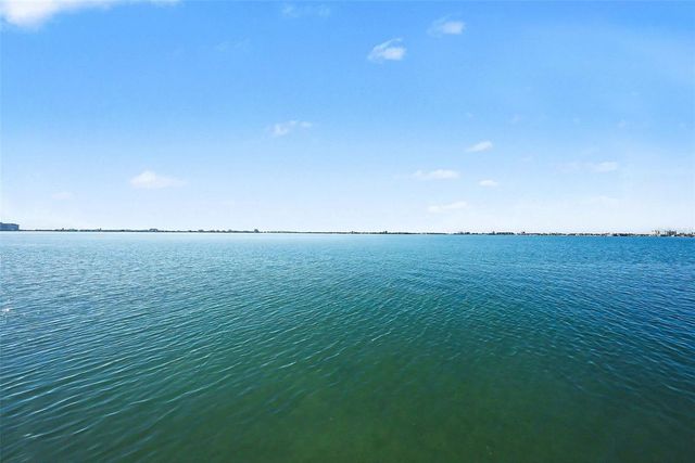 5980 SHORE BOULEVARD S 111, Gulfport, FL 33707