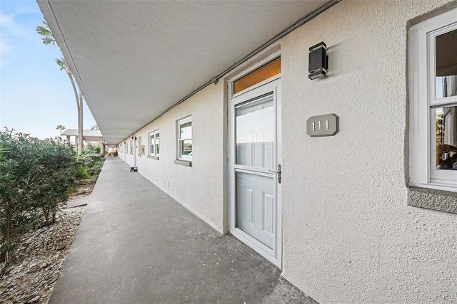 5980 SHORE BOULEVARD S 111, Gulfport, FL 33707