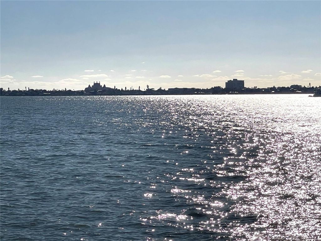 5980 SHORE BOULEVARD S 111, Gulfport, FL 33707