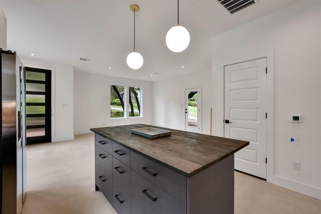 10918 Ridgeway ST, Leander, TX 78645