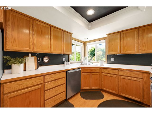 2776 DAYNA Ln, Eugene, OR 97408