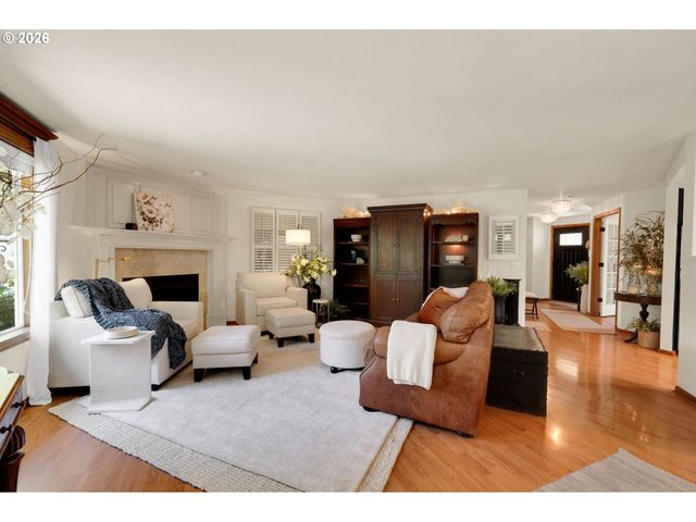 2776 DAYNA Ln, Eugene, OR 97408