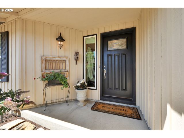 2776 DAYNA Ln, Eugene, OR 97408