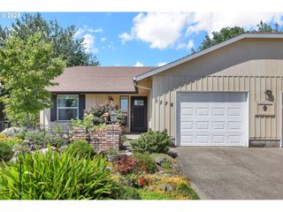 2776 DAYNA Ln, Eugene, OR 97408