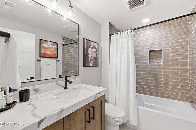 11583 N Deepwater Drive N, Hideout, UT 84036