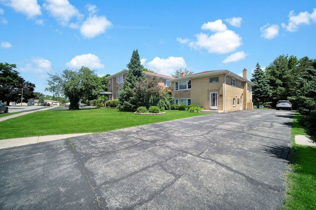 227 S Hale Street, Addison, IL 60101
