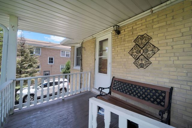 227 S Hale Street, Addison, IL 60101