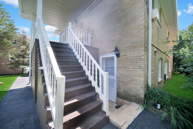 227 S Hale Street, Addison, IL 60101