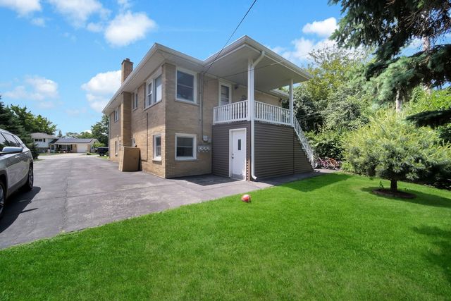 227 S Hale Street, Addison, IL 60101