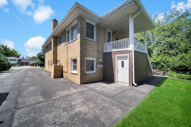 227 S Hale Street, Addison, IL 60101