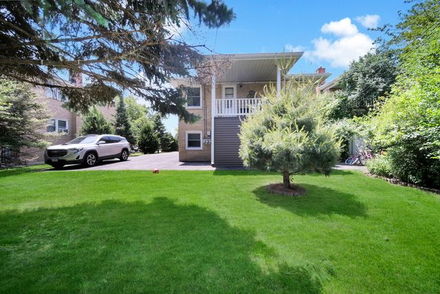 227 S Hale Street, Addison, IL 60101