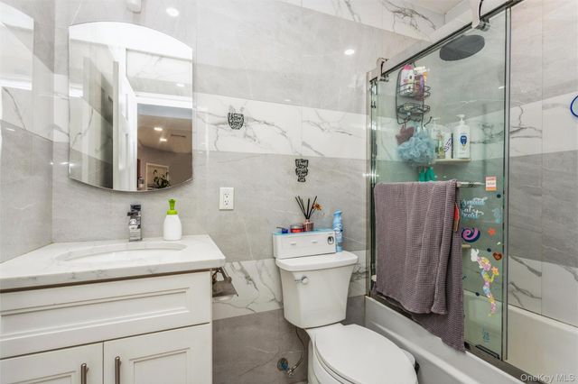 327 N 7th Avenue, Mount Vernon, NY 10550