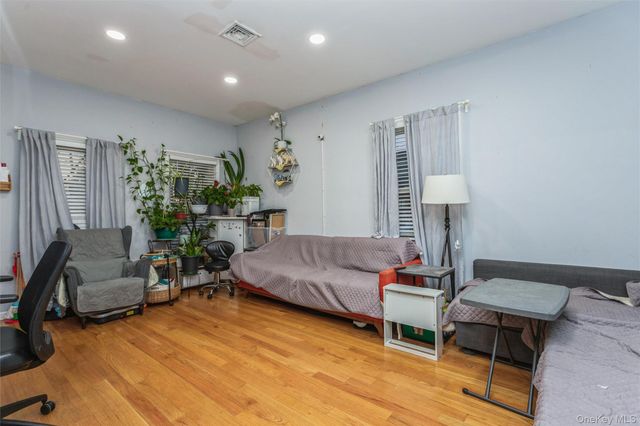 327 N 7th Avenue, Mount Vernon, NY 10550