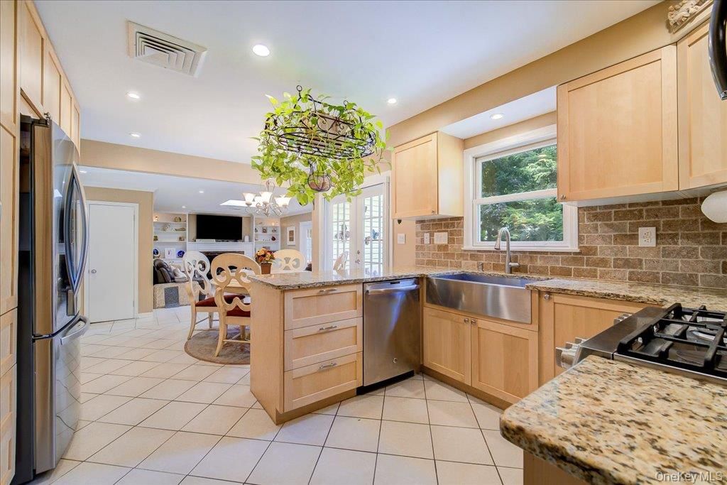 22 Concord Drive, New City, NY 10956 — photo 3