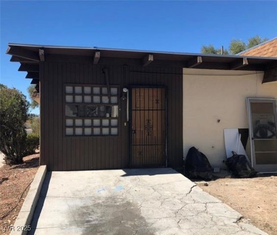 2639 Heritage Drive, Las Vegas, NV 89121