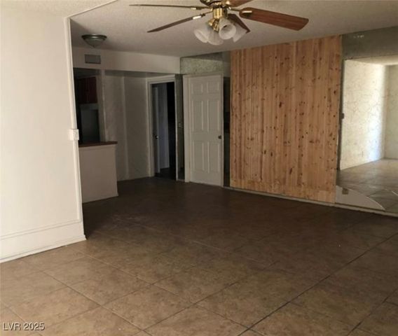 2639 Heritage Drive, Las Vegas, NV 89121
