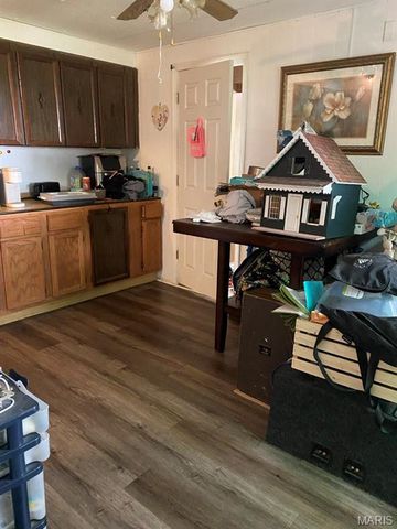 314 State Route Dd A & B, St James, MO 65559