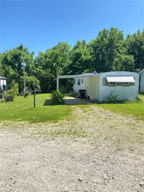 314 State Route Dd A & B, St James, MO 65559