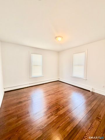48 Vine Street, Ansonia, CT 06401