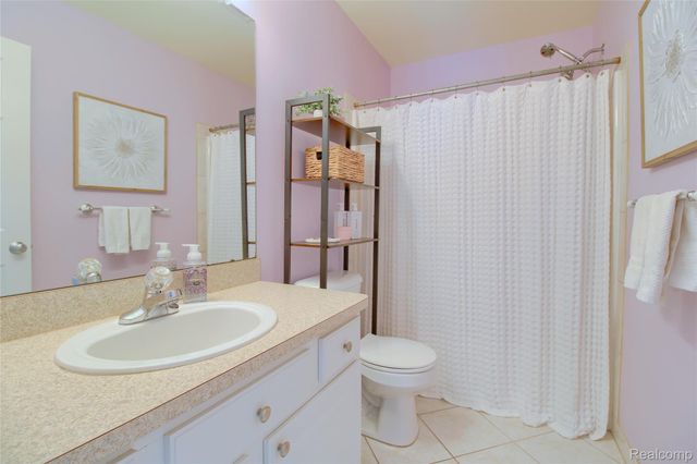 42933 Sadie Lane, Van Buren Charter Township, MI 48111