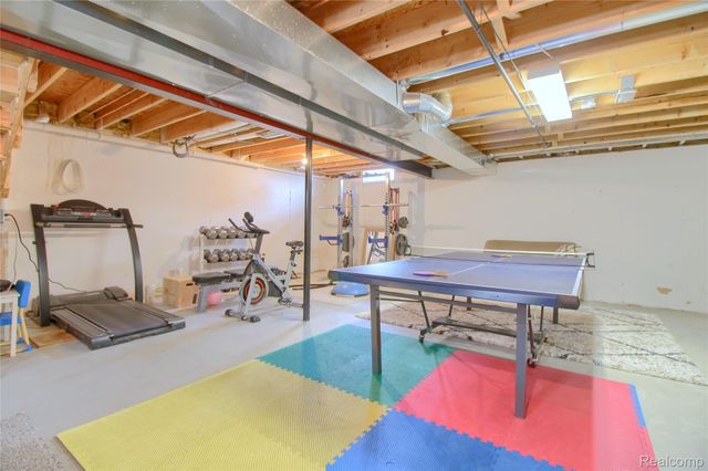 42933 Sadie Lane, Van Buren Charter Township, MI 48111