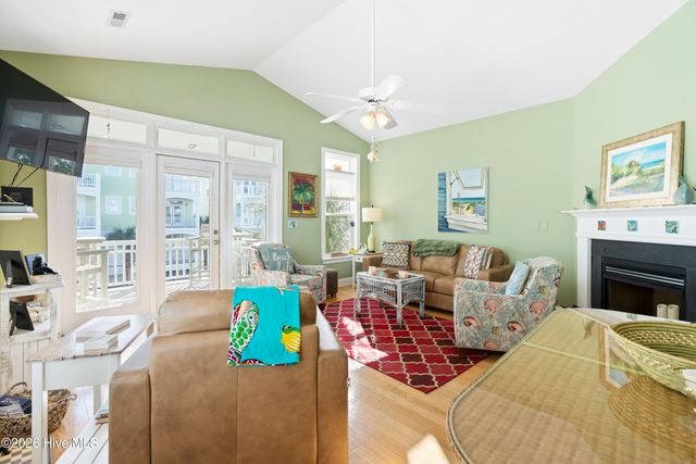 811 N Carolina Beach Avenue N Unit 2, Carolina Beach, NC 28428