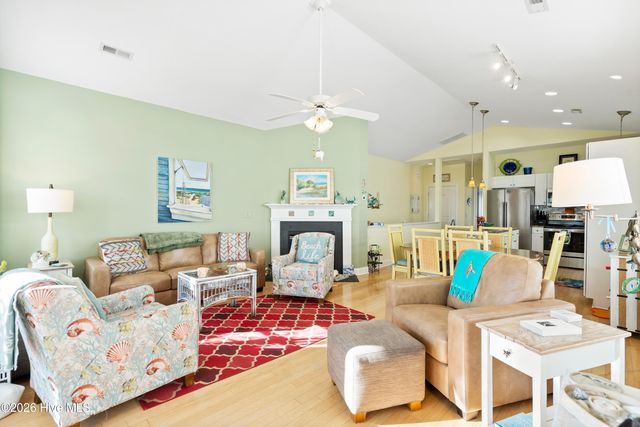 811 N Carolina Beach Avenue N Unit 2, Carolina Beach, NC 28428