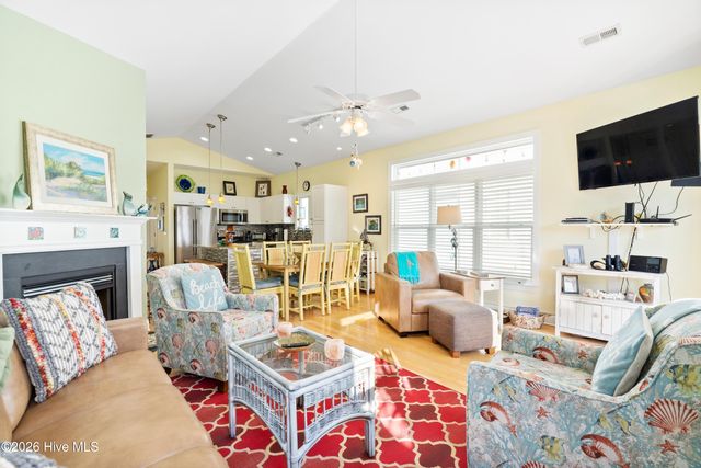 811 N Carolina Beach Avenue N Unit 2, Carolina Beach, NC 28428