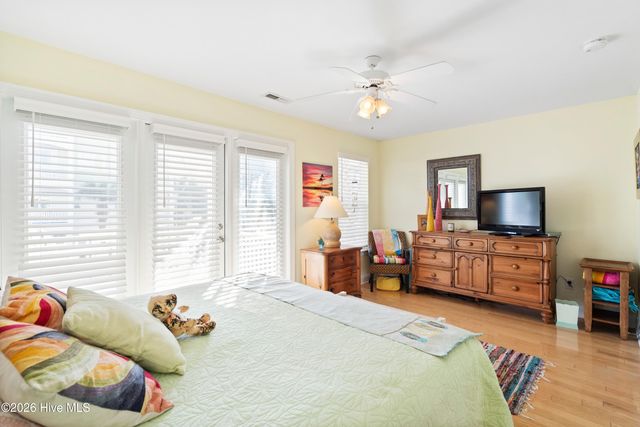 811 N Carolina Beach Avenue N Unit 2, Carolina Beach, NC 28428