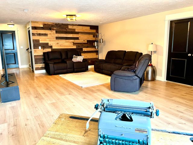 4631 W COLD CANYON LN, South Jordan, UT 84009