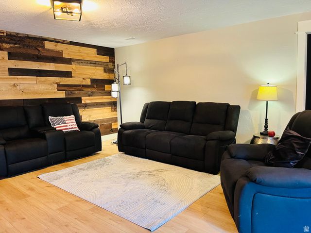 4631 W COLD CANYON LN, South Jordan, UT 84009