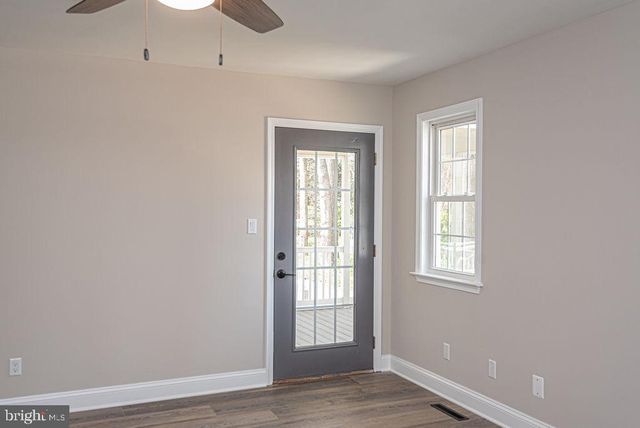 9405 LAKE VIEW DR, Berlin, MD 21811