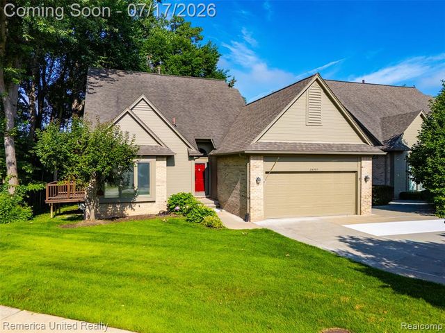 24597 Edgewood Drive, Novi, MI 48374