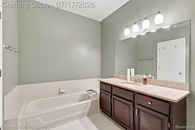 24597 Edgewood Drive, Novi, MI 48374