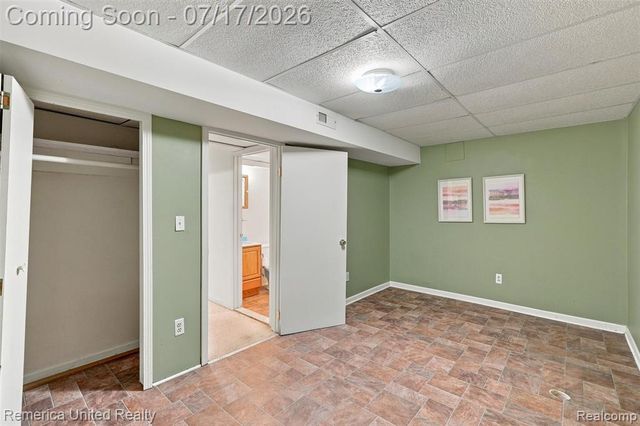 24597 Edgewood Drive, Novi, MI 48374