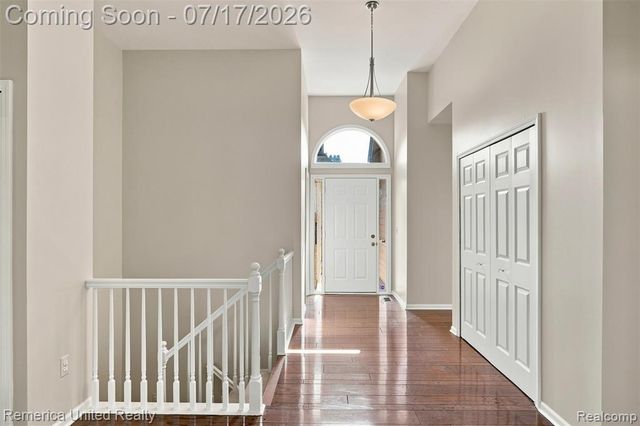 24597 Edgewood Drive, Novi, MI 48374