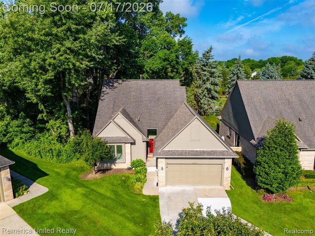 24597 Edgewood Drive, Novi, MI 48374