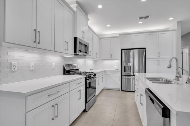 4786 AVILA LAKES DRIVE, Wimauma, FL 33598